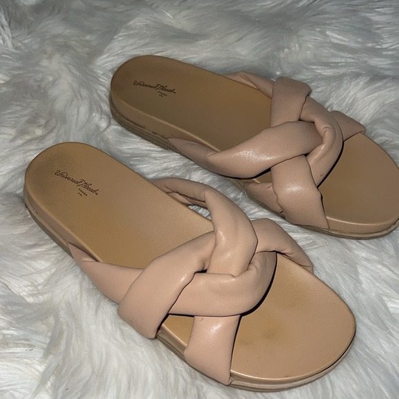 Universal Thread Womens Adley Bow Flip Flop Sandals- Tan/cosette. Size 9.5 - Picture 5 of 6